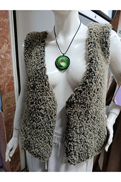 Tasarım Kişiye özel tavşan tüyü iple el örgüsü yelek el yapımı kolye hediyeli