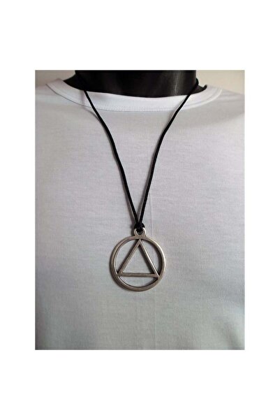 Köstebek Eminem Round Inside Triangle Necklace