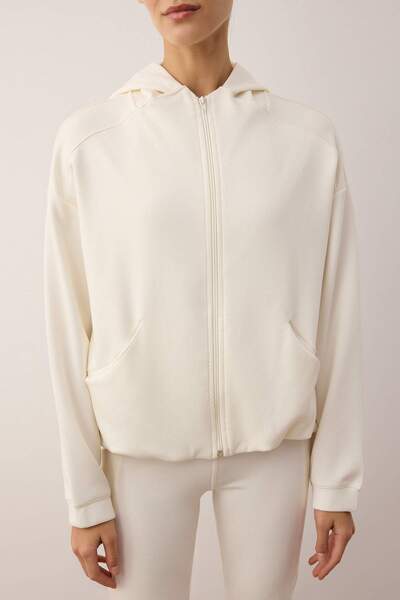 Trendyol Collection Ecru Interlock Soft Fabric Knitted Sports Jacket Thmaw26Sk00007