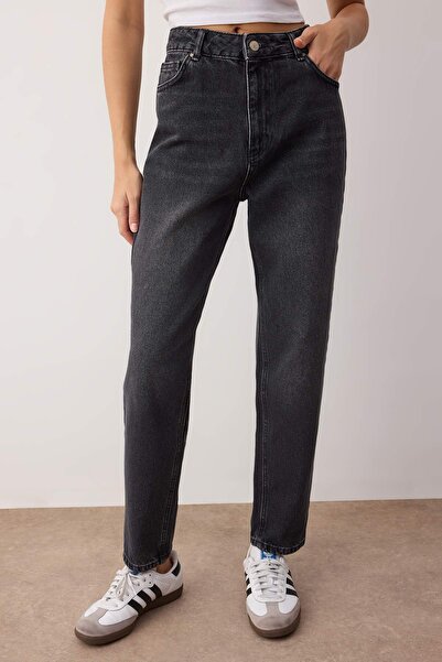 Trendyol Collection Black High Waist Mom Jeans Twoaw26Je00159
