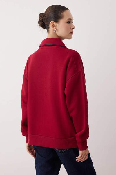 Trendyol Collection Burgundy Polo Neck Ribbed Oversize/Wide Fit Knitted Sweatshirt Twoaw26Sw00195