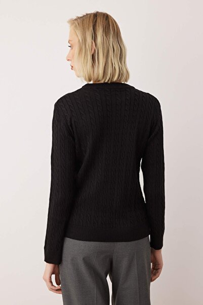 Trendyol Collection Fekete ló hímzett hajfonatú vékony kötött pulóver TWOAW26KZ00122