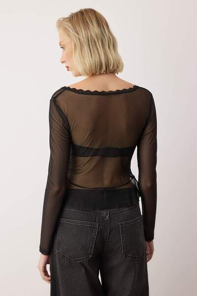 Trendyol Collection Black Lace Detailed Transparent Square Neck Gathered Knitted Tulle Party Blouse Tpraw26Bz00052