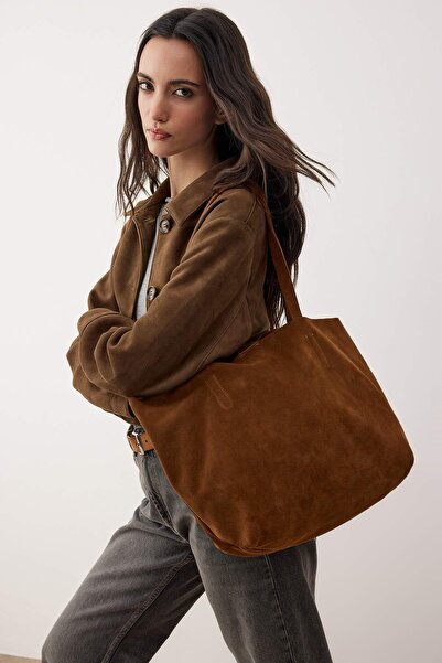 TRENDYOL SHOES Taba Premium Echtleder Wildleder Maxi Tote Damen Umhängetasche TAKAW26OC00039