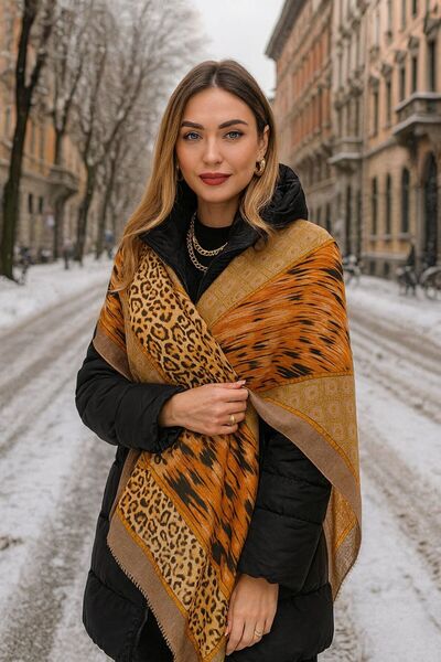 FELLMENS Γυναικείο σάλι με σχέδιο μπεζ