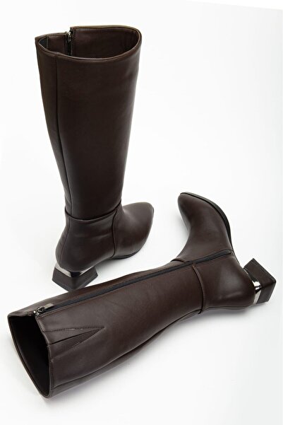 AYS SHOES Női cipzáras hegyes orrú sarkú csizma