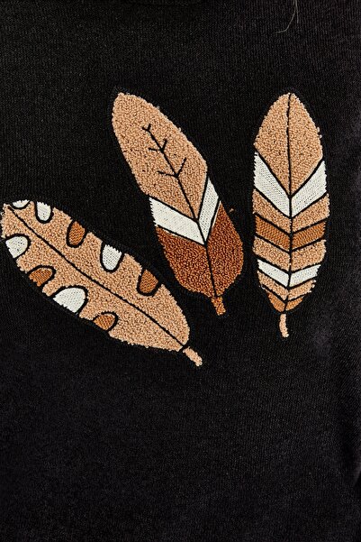 Curvy Trend Plus Size Tunic with Three Leaf Suzani Embroidery on the Front