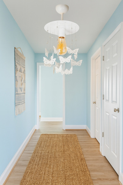 VENON Aydınlatma Pınar 20x20 Normal Kelebekli Sarkıt Tekli Avize Antre Hol Beyaz Avize