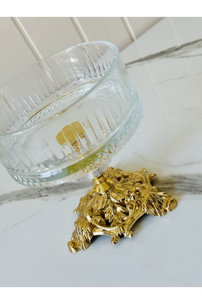 Melinda Gold Footed Glass Presentation Stand