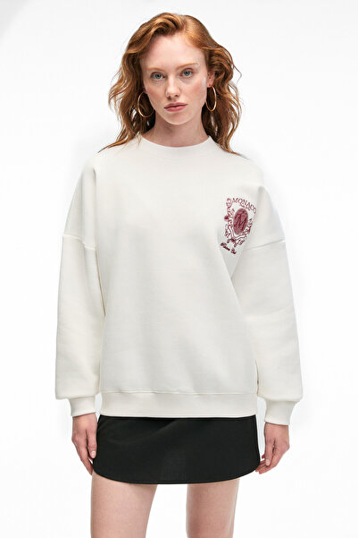 GRIMELANGE Audra Women's Oversize Round Neck Embroidery Detailed White Sweatshirt