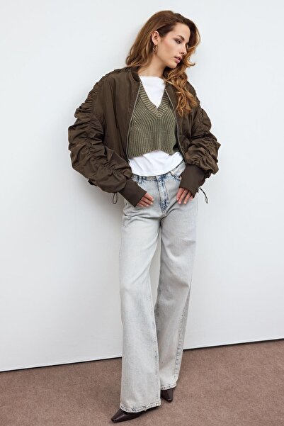 SHERIN Khaki Shoulder and Sleeve Detailed Coat