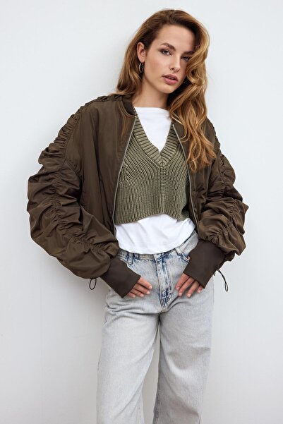 SHERIN Khaki Shoulder and Sleeve Detailed Coat