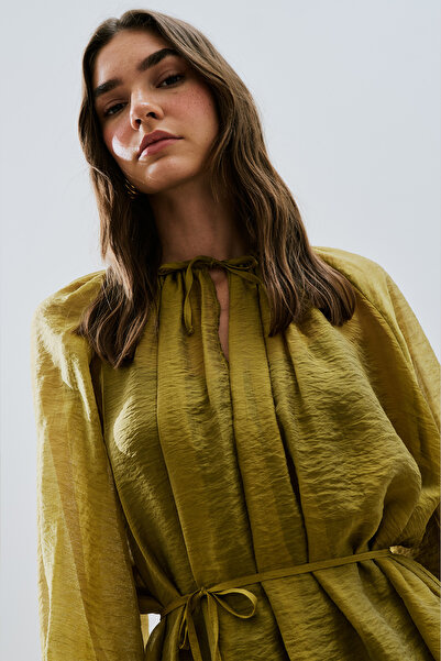 Manuka Tunic with Wide Cuffs and Belt Yellow