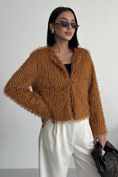 ALFUDO Moda Collection Collarless Tasseled Tile Faux Fur Coat