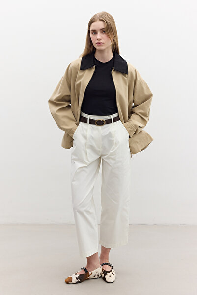 Manuka ПЛІСИРОВАНІ ГАБАРДИНОВІ ШТАНИ ЕКРЮ