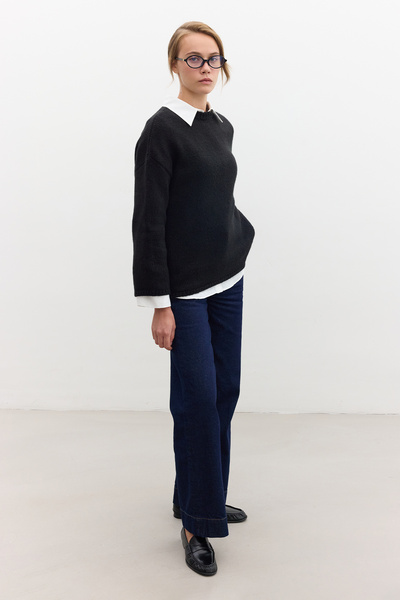 Manuka Black Oversize Sweater