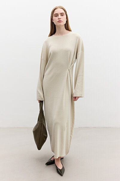 Manuka Bézs színű kötöttáru nyakkendős ruha