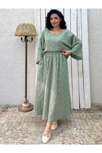 KÜÇÜĞÜM BUTİK Green Embroidered Muslin Loose Blouse and Flared Skirt Set (Embroidered 2-Piece Set)