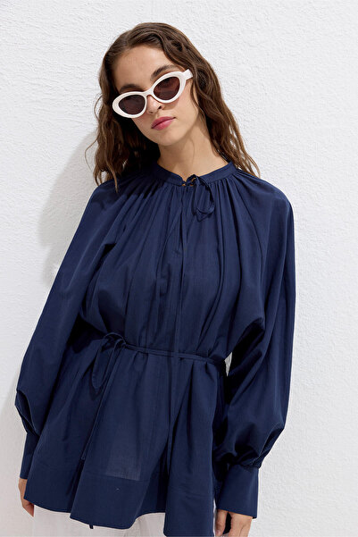 Manuka Sötétkék Voile tunika - csipke részlettel