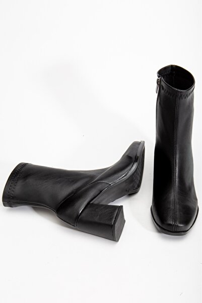 trendyes kadın topuklu streç bot küt burun