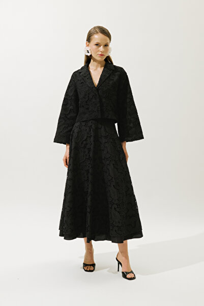 Manuka Лимитирано черно дантелено яке