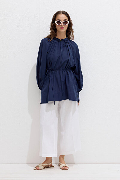 Manuka Sötétkék Voile tunika - csipke részlettel