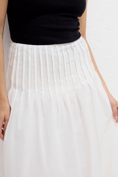 Manuka Ecru Colored Ribbed Voile Skirt
