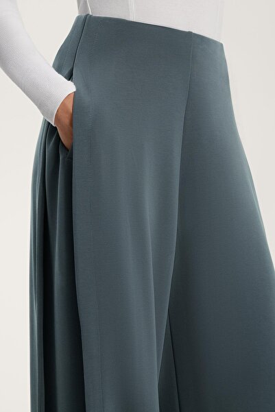 Oysho Modal kumaşlı yumuşak dokunuşlu yan pilili geniş paça pantolon