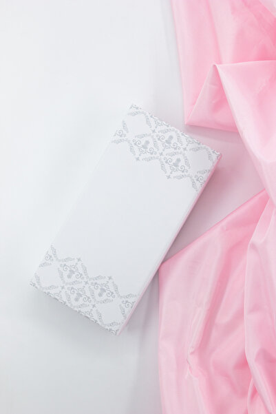 carton box Desenli Mıknatıslı Karton Hediye Kutusu – Küçük Boy, 18,5 X 9,2 X 3 Cm | Şık Ve Boş Gönderim