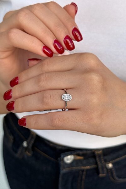 Utku Kuyumculuk 14 AYAR 0,12 CT BAGET PIRLANTA TAŞLI OVAL MODEL PIRLANTA YÜZÜK