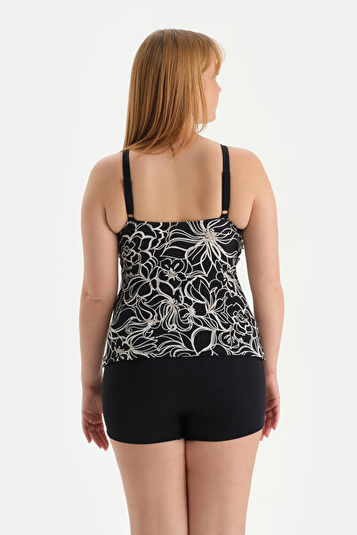 Dagi Beyaz-Siyah Toparlayıcı Kısa Şort Bikini Altı