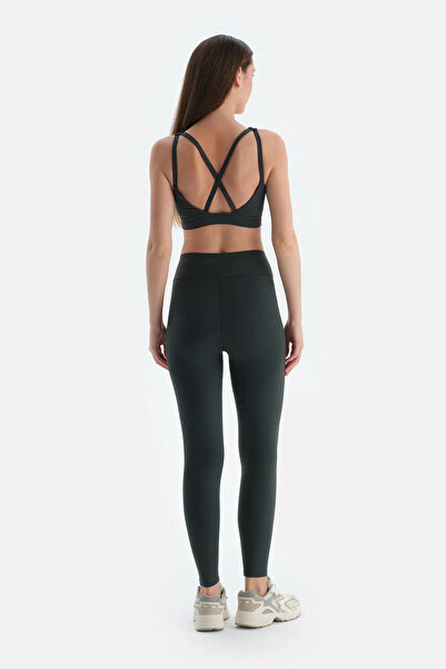 Dagi Koyu Yeşil Kadın Tayt