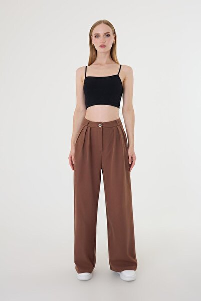 Hazel Pantaloni Palazzo maro cu detaliu pliat pentru femei