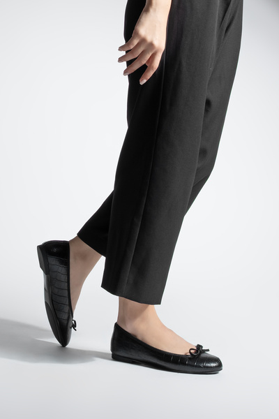 Marjin Kadın Yuvarlak Burun Balerin Fiyonklu Günlük Babet Lotvin Siyah Croco