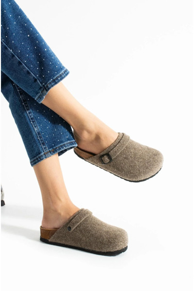 Genel Markalar Kadın Kahve Mantar Taban Ortopedik Keçeli Kışlık Önü Kapalı Sabo Günlük Rahat Ev Terliği