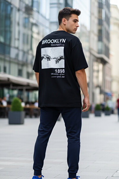 UNCİA OUTDOORS تي شيرت مطبوع عليه بروكلين من malkoçbey