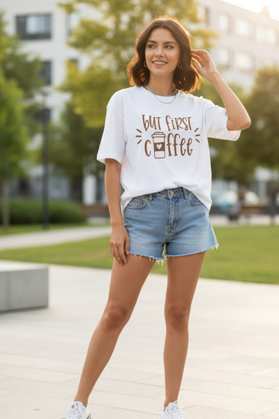 UNCİA OUTDOORS αλλά πρώτα τον καφέ, στάμπα με καφέ, υπερμεγέθη μπλουζάκι με β...