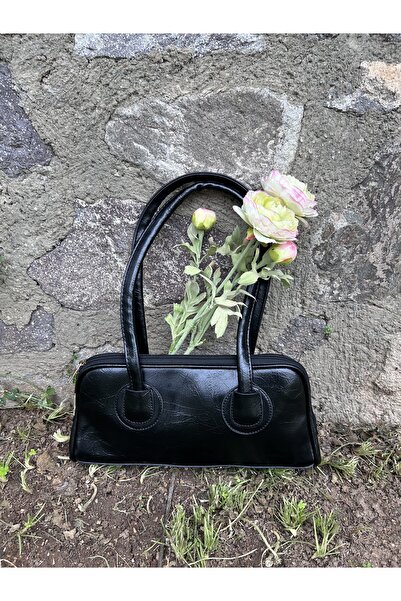 B&S Bag Kadın Siyah Parlak Deri Görünümlü Kol Çantası