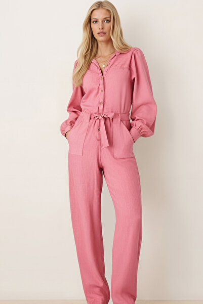 armonika Γυναικεία ανοιχτόχρωμη βελούδινη φόρμα με κουμπιά μπροστά και τσέπες με ζώνη ARM-25K001084