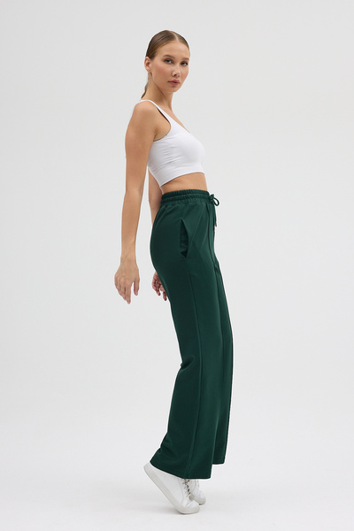 Mezka بنطال رياضي نسائي أخضر حواف أسطوانية ذو خيطين واسع الساقين وحزام خصر مطاطي