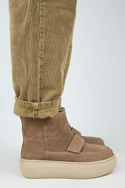 Manijero Дамски ботуши Ember от естествена кожа с велкро и кожа от норка