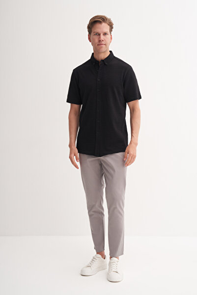 Cazador Бермуди з регулярним кроєм, з жакардовим візерунком у вигляді ланцюжк...