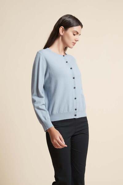 Yola بلوزة سادة بأكمام طويلة