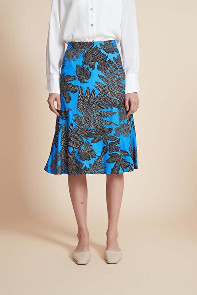 Yola تنورة مطرزة بالزهور فوق الركبة