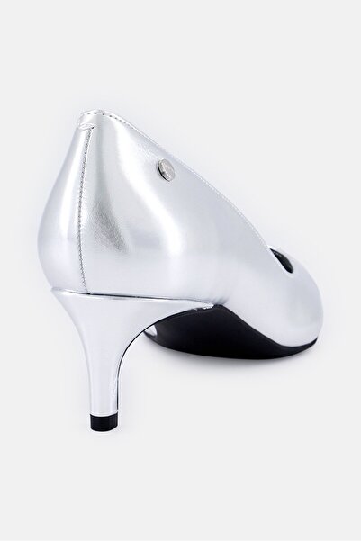 Calvin Klein Women Medium Deja2 Slip On Pumps, Silver