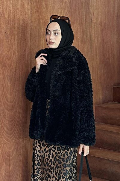 lamelif Μαύρο βελούδινο παλτό με λεπτομέρειες