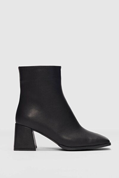 selinshoes Aris Ön Çizgi Detaylı Küt Burun Kadın Bot-SİYAH