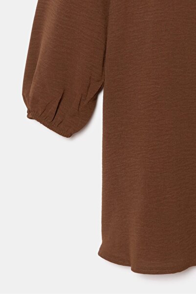 Saade Brown Women's Shirt Collar Wooden Buttoned Collage Elastic Aerobin Woven Tunic - Regular Fit