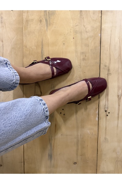 ZEZY Kadın Çapraz Tokalı Babet Ayakkabı