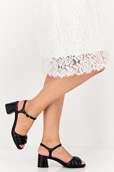 Geox Women Adjustable Buckle Sandals, Black